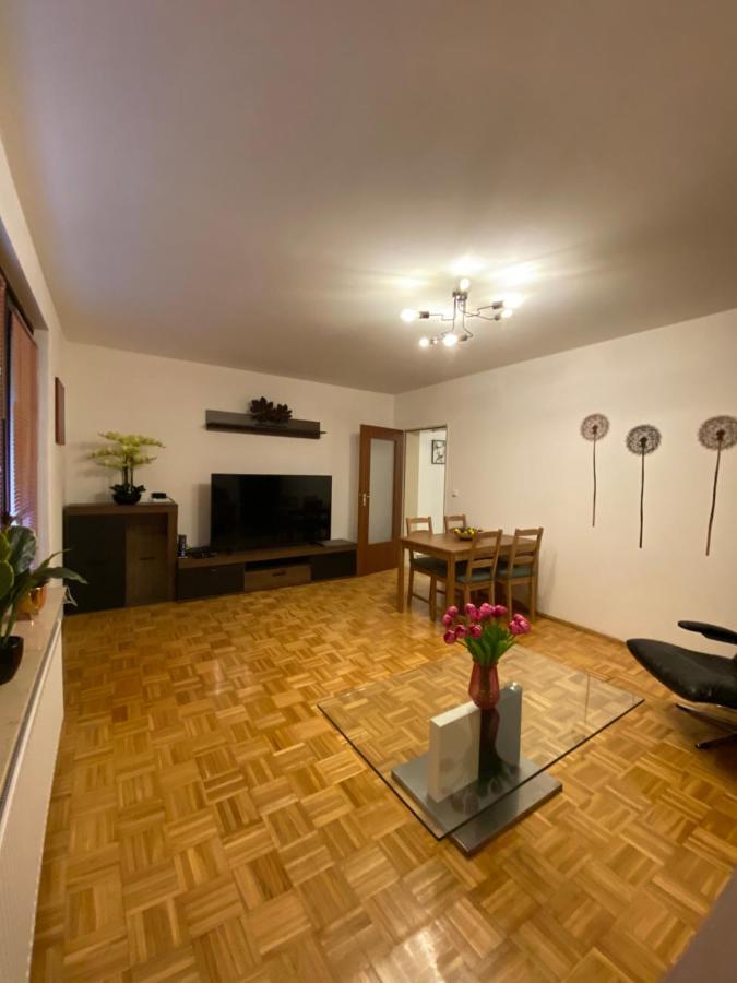 Apartment In Uninaehe Lübeck Eksteriør bilde